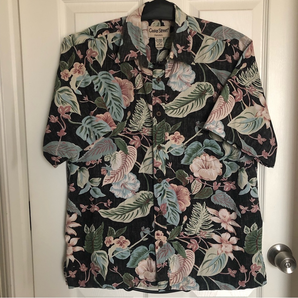 Cooke Street Honolulu Tropical Reverse Print Short Sleeve Button Front Shirt
